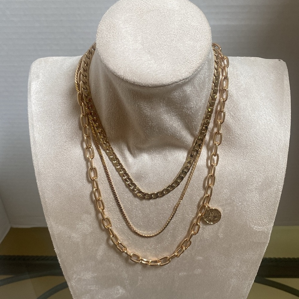 NWT Express Elegant 3 Goldtone Layered Necklace Set with disc charm $38 - Picture 2 of 4